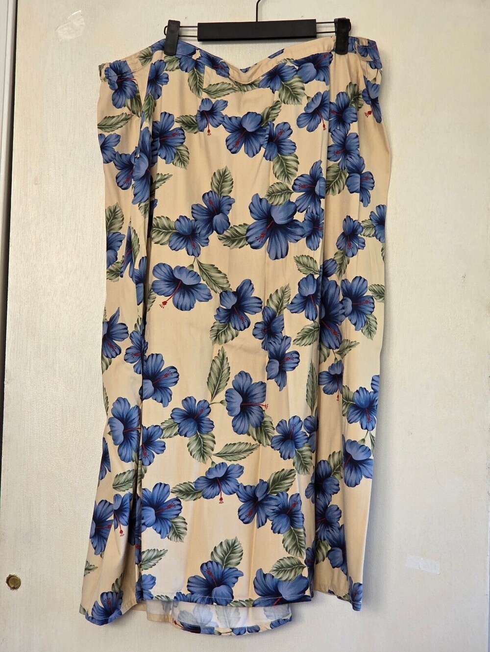 White Stag Woman's Maxi Skirt 22/24
